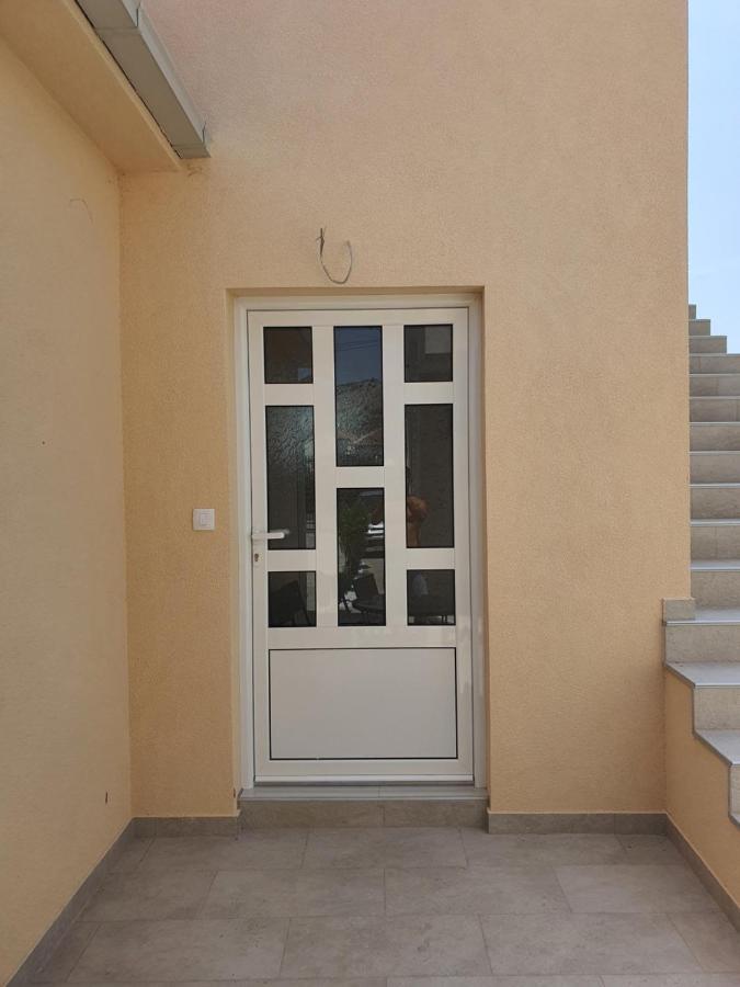 Apartman Tolosi Podgorica Buitenkant foto