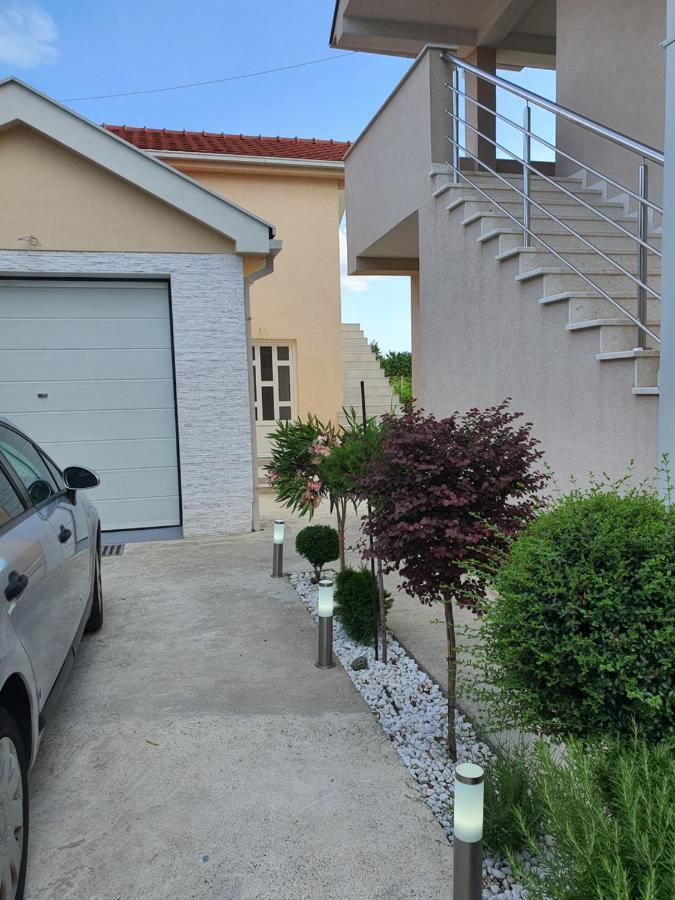 Apartman Tolosi Podgorica Buitenkant foto
